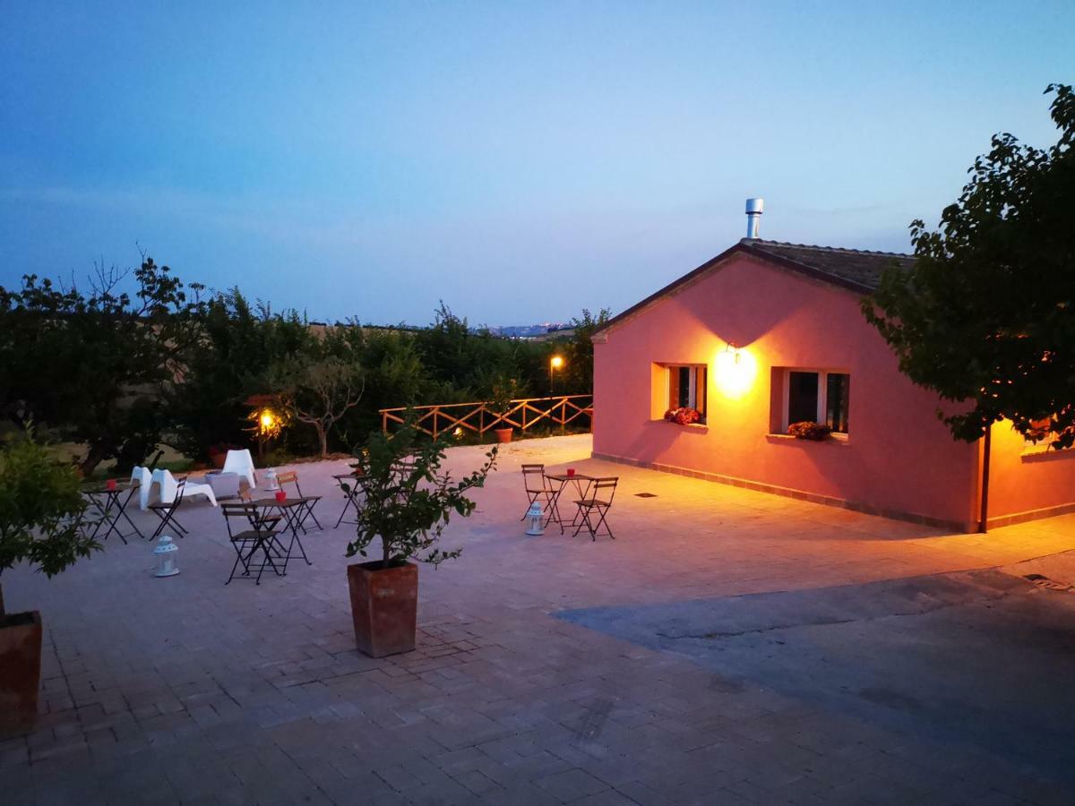 B&B Ceresa - Country House Loreto Eksteriør bilde